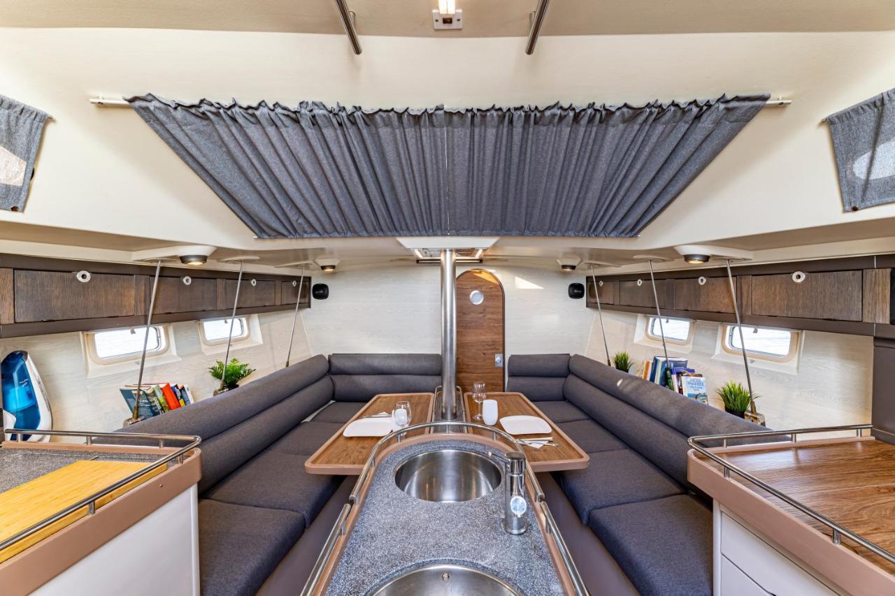 Relaxing Stay On A 38Ft Sail Yacht Arrecife  Kültér fotó