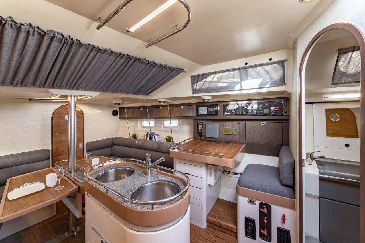 Relaxing Stay On A 38Ft Sail Yacht Arrecife  Kültér fotó